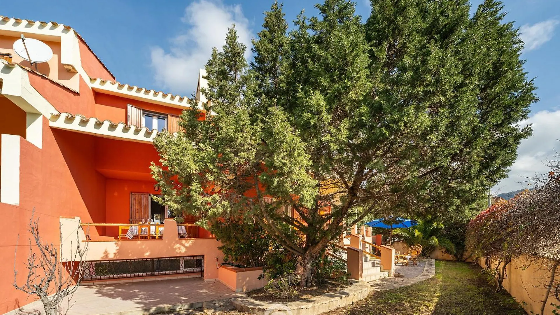 Tatil Evi Domus Gina Villa Solanas  İtalya