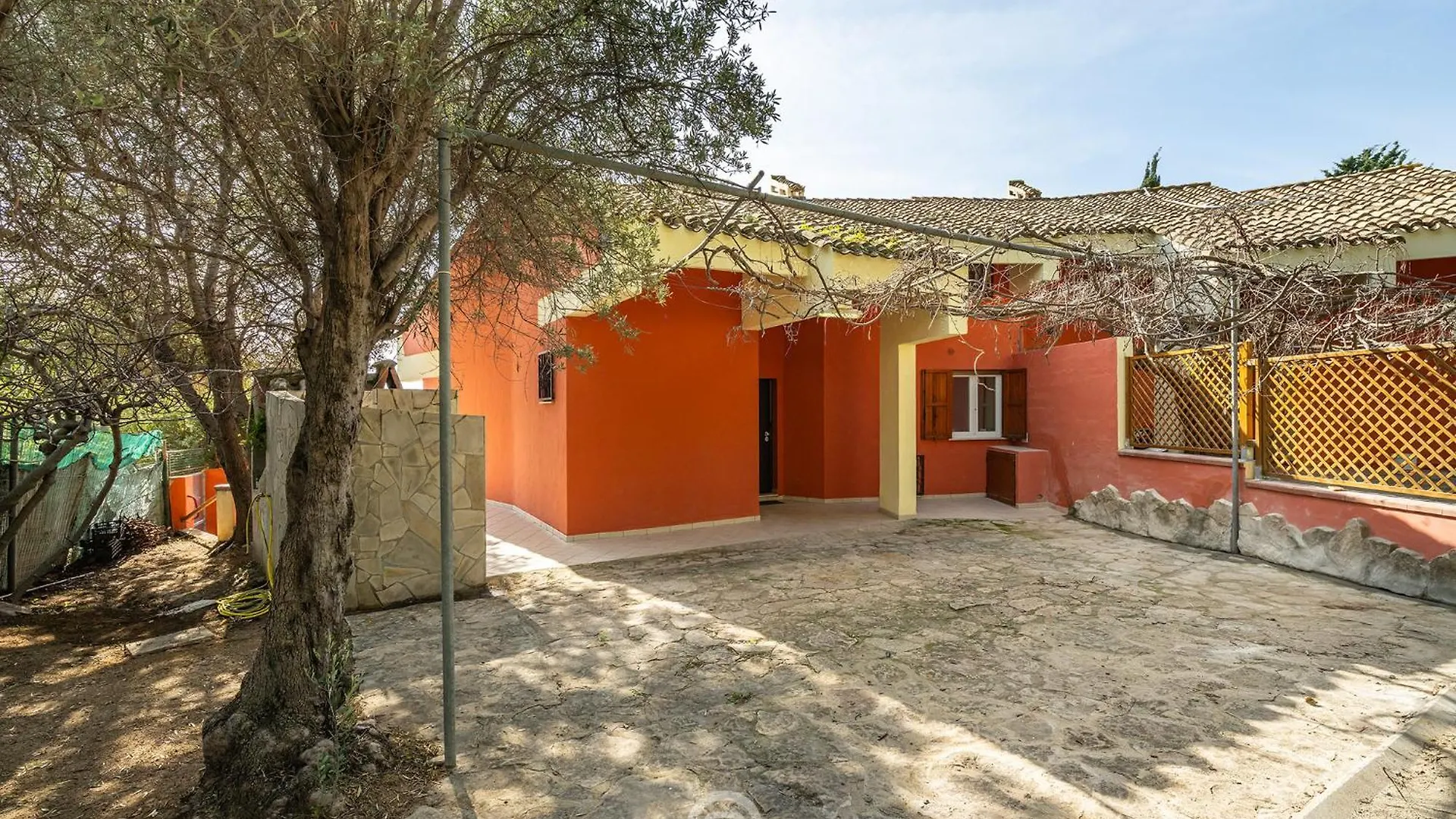 Domus Gina Villa Solanas  İtalya